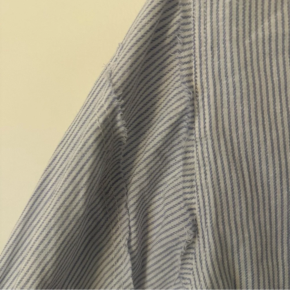 ⭐️ We The Free Blue Striped Button-Up Shirt - Picture 4 of 8